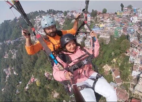 Paragliding In Dobhi Manali